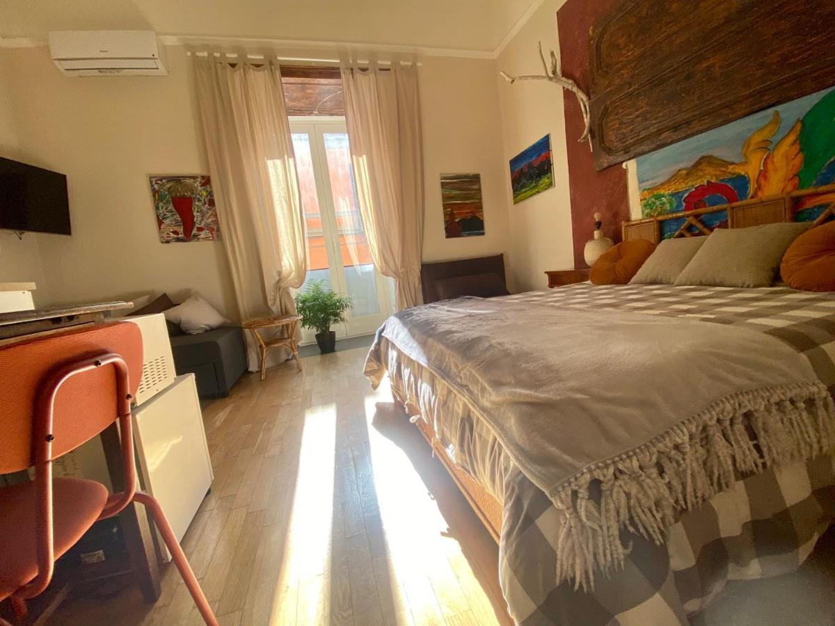 Corso 211 Beds & Suites เนเปิลส์ ภายนอก รูปภาพ