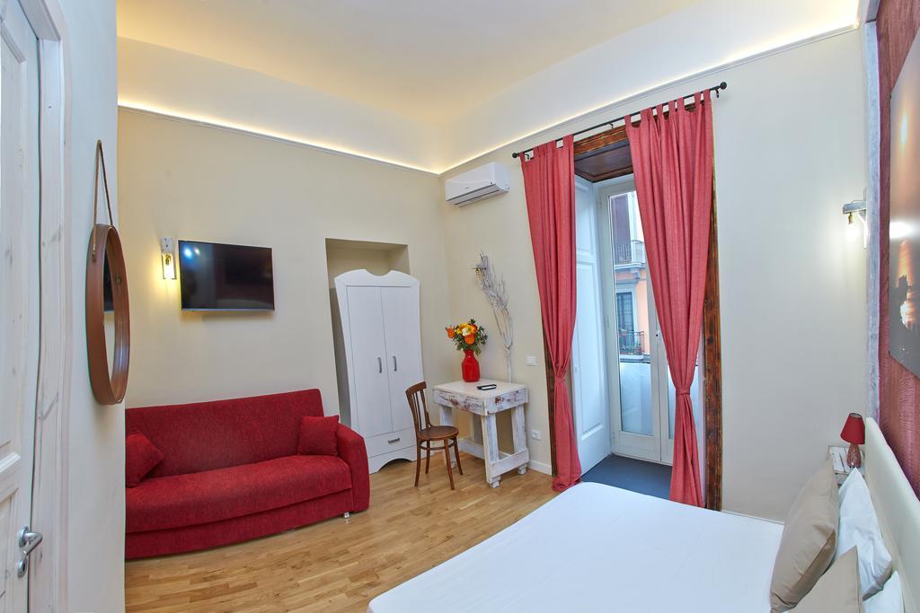Corso 211 Beds & Suites เนเปิลส์ ภายนอก รูปภาพ